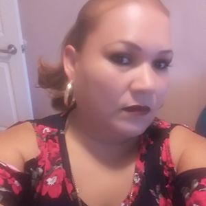 Meet your Posher, Manuela